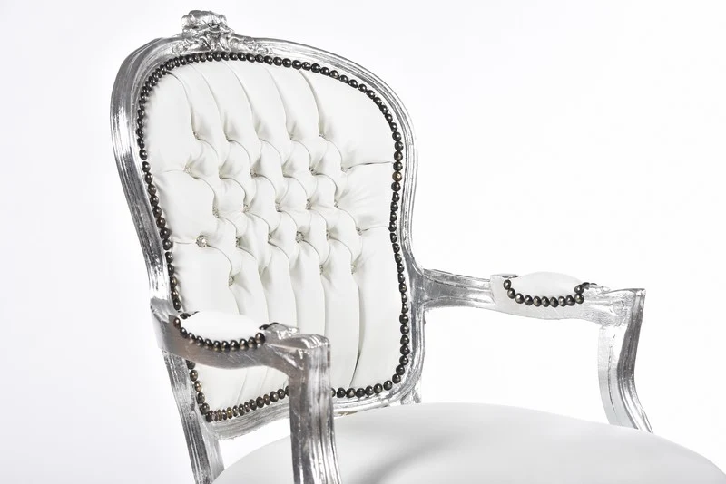 Poltrona barocco per camera o soggiorno in legno colore argento tessuto bianco cm 63x65x94h