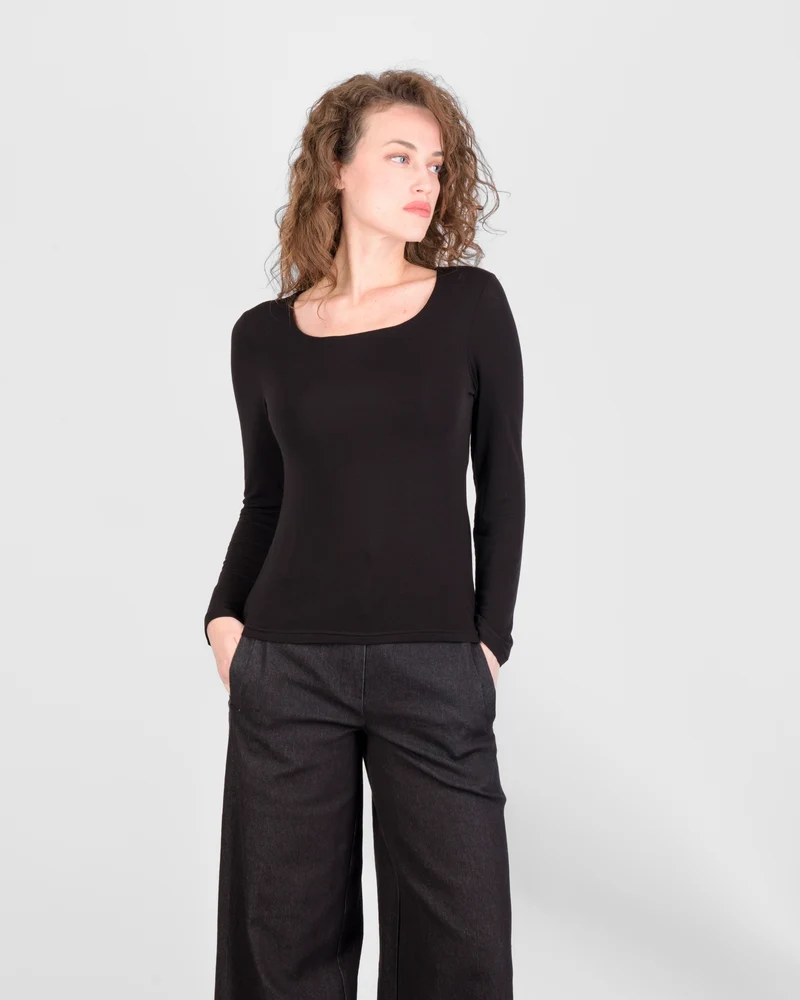 Maglia sottogiacca lana scollo quadro H413/6