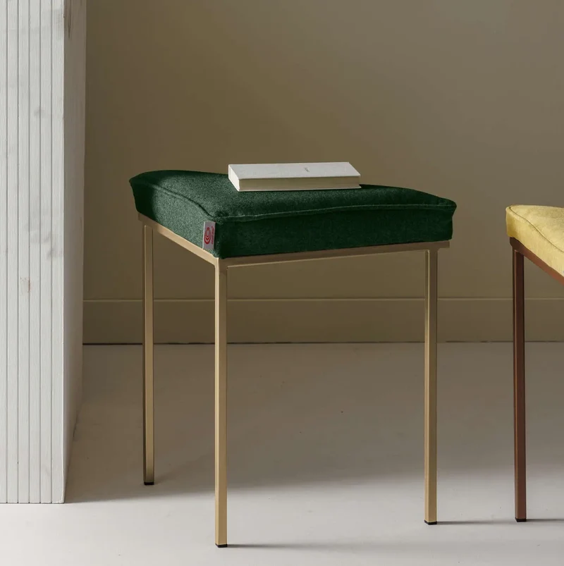 Cube Dreibein Hocker - Wool Line