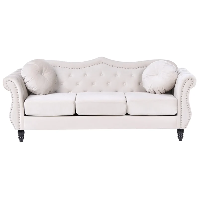 Divano in velluto beige a 3 posti con bottoni a forma di chiodo Cuscini trapuntati con braccioli arrotolati Glam