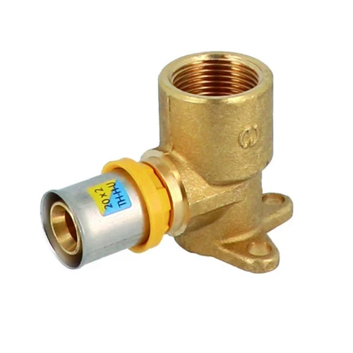 Attacco a muro con flangia 3 fori a pressare per multistrato 1/2 x 20